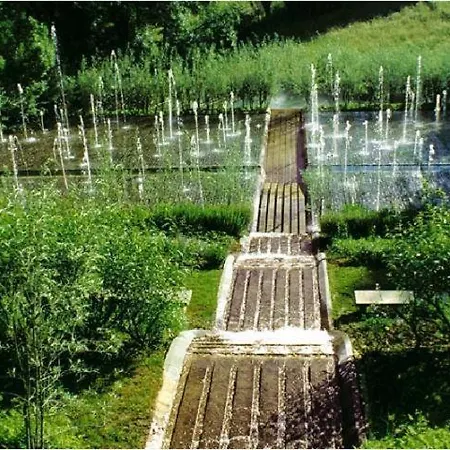 Confort Le Moulin Rouge