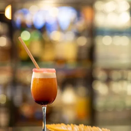 Confort Le Moulin Rouge Otel 3*