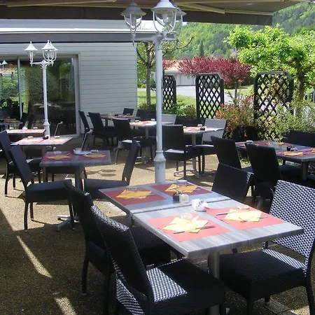 Confort Le Moulin Rouge 3*