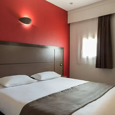 Ξενοδοχείο Confort Le Moulin Rouge 3*