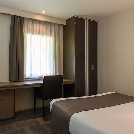 Confort Le Moulin Rouge Hotel Terrasson