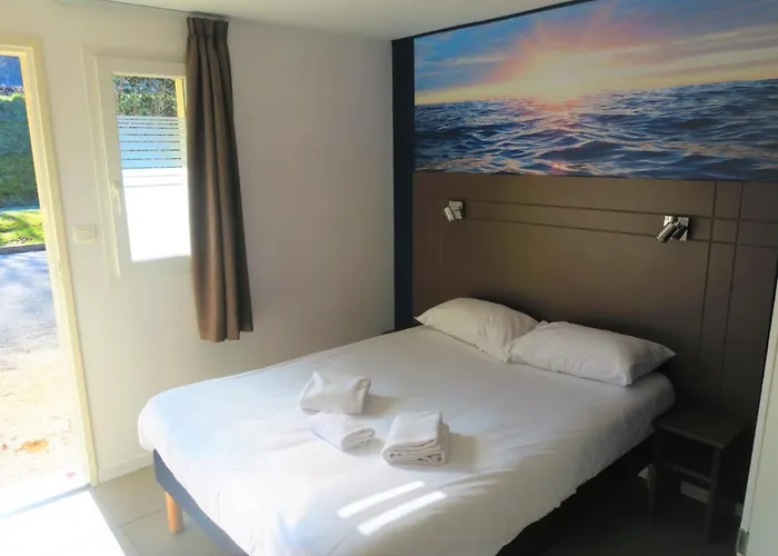 Confort Le Moulin Rouge 3*