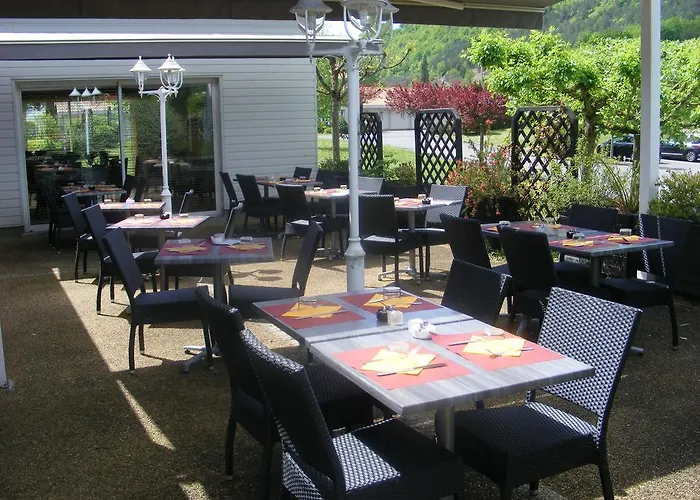 Confort Le Moulin Rouge 3*