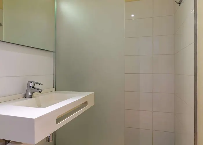 Confort Le Moulin Rouge 3* Terrasson