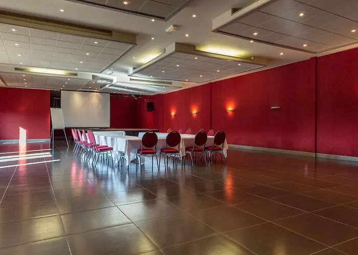 Confort Le Moulin Rouge